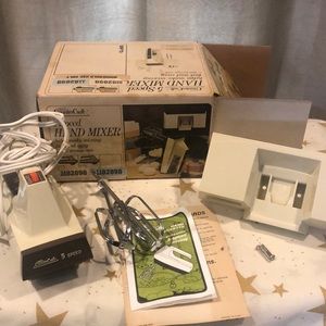 Great Condition Vintage Sears Counter Craft 5 Speed Hand Mixer In Original Box